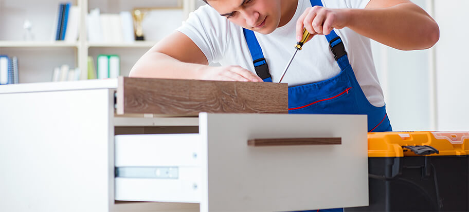 Replacing the original knobs and handles on your cabinets